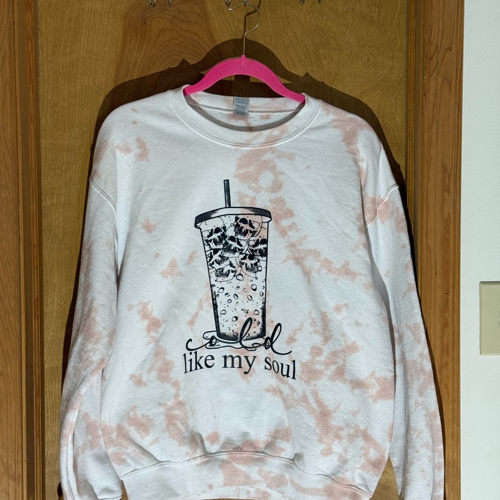 Gildan White and Pink Graphic Sweater